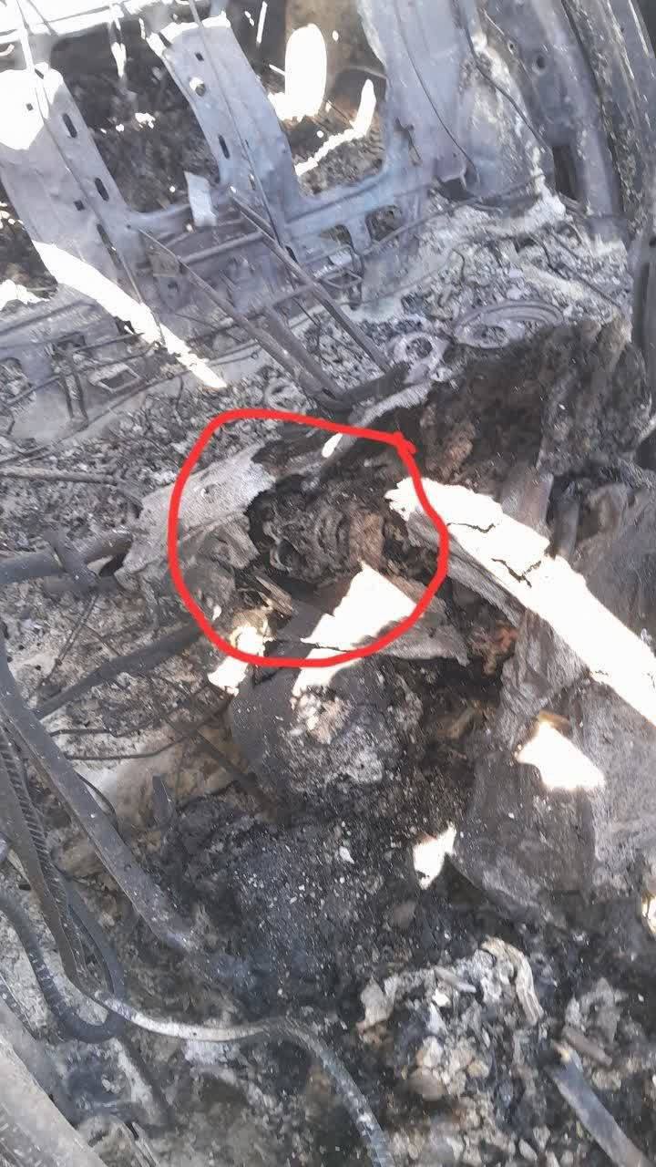 Череп погибшего американского члена экипажа, как утверждается, был найден среди обломков одного из самолетов C-130