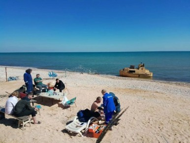 Инцидент в Азовском море: Спаслись девять моряков, судьба двоих неизвестна