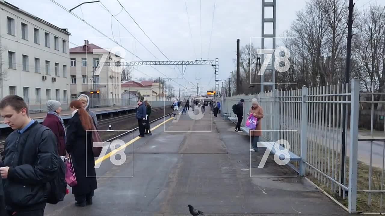 В Ленобласти задерживаются электрички