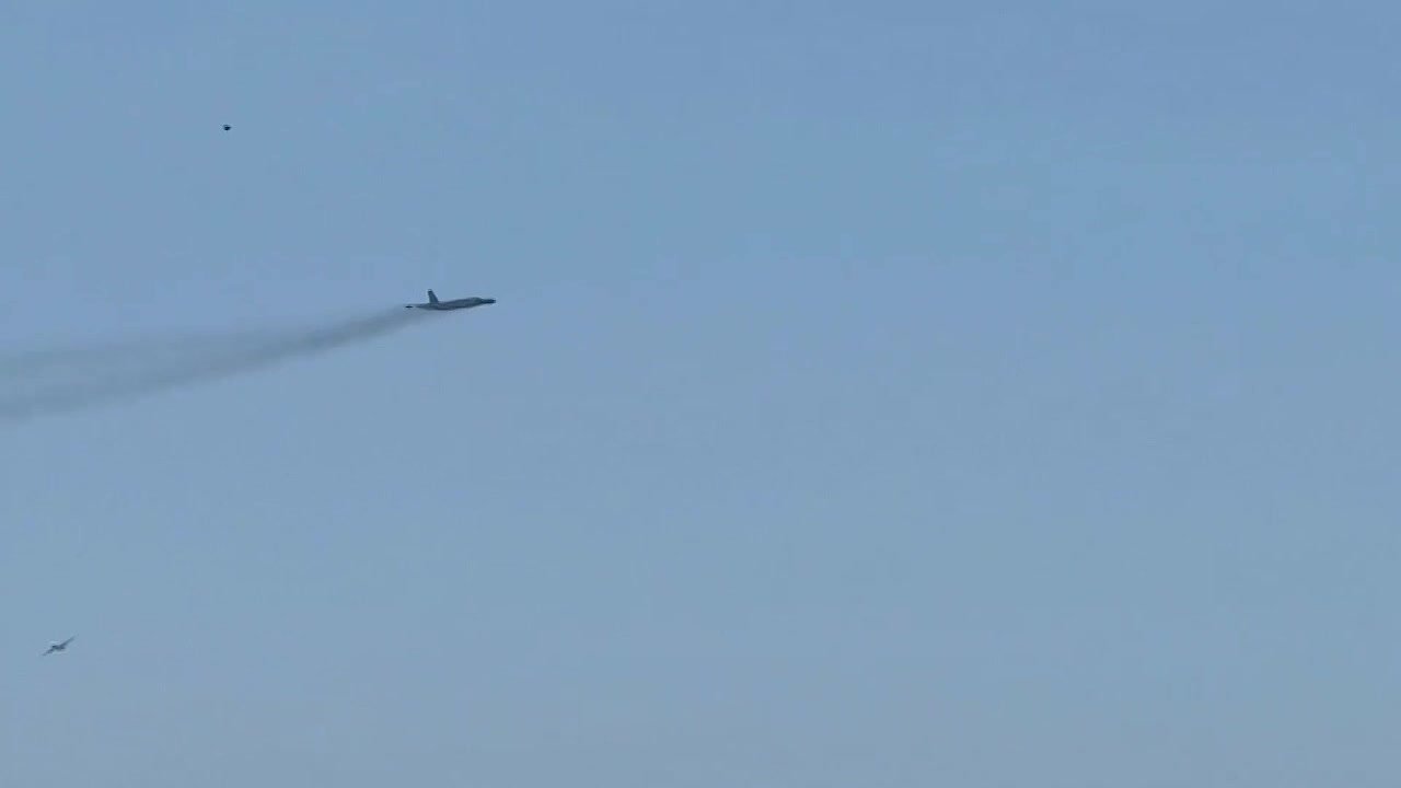 Сергей Колясников: Самолёты ВВС США B-52 взлетают с авиабазы в Великобритании