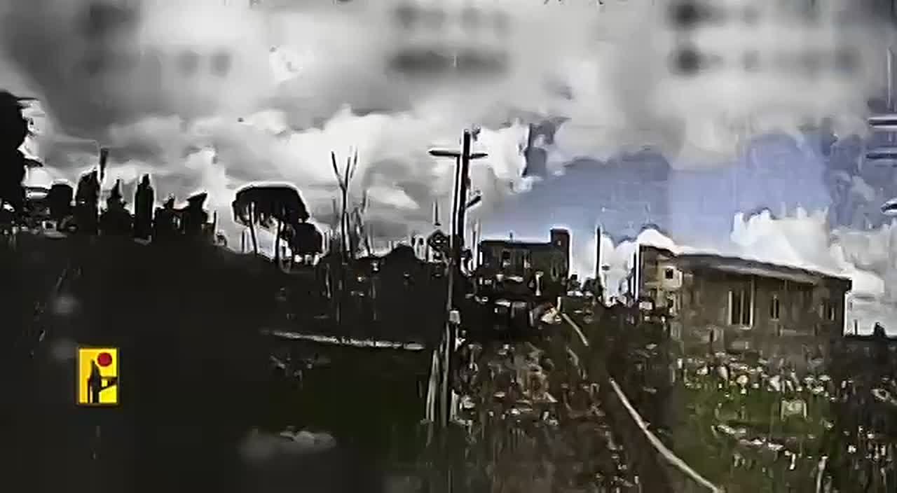 Кадры операции «Хезболла» по поражению танка «Меркава» и боевой машины «Намера» в населённом пункте Рашаф на юге Ливана