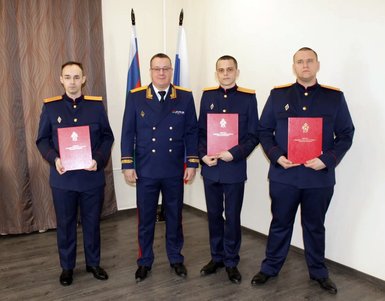 Выпускники Санкт-Петербургской академии Следственного комитета назначены на должности экспертов ФГКУ «Судебно-экспертный центр Следственного комитета Российской Федерации» Выпускники Санкт-Петербургской академии Следственного комитета назначены на должности экспертов ФГКУ «Судебно-экспертный центр Следственного комитета Российской Федерации»