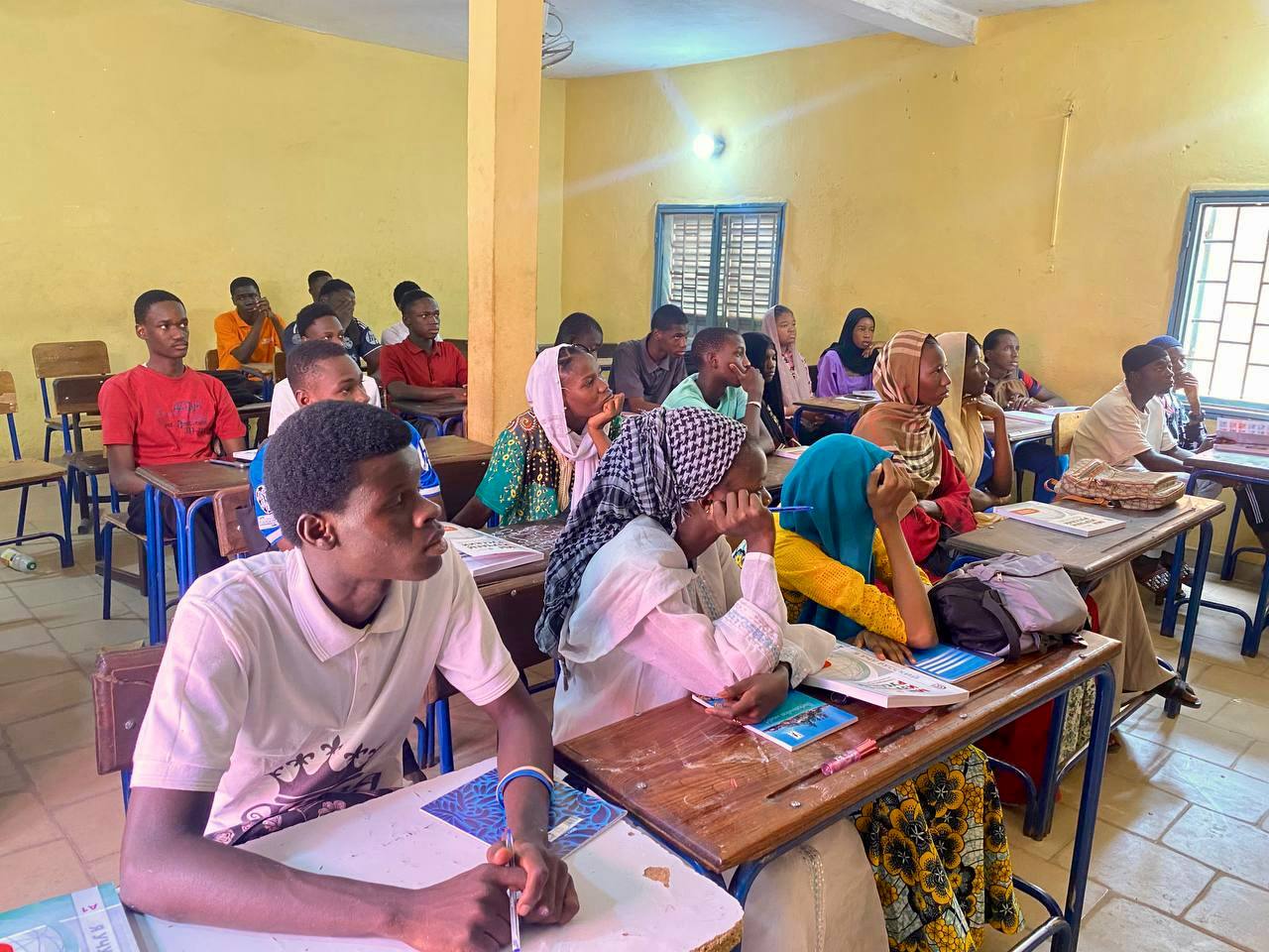 В Мали впервые открыли курсы русского языка с преподаванием на бамбара — основном языке Мали В Мали впервые открыли курсы русского языка с преподаванием на бамбара — основном языке Мали