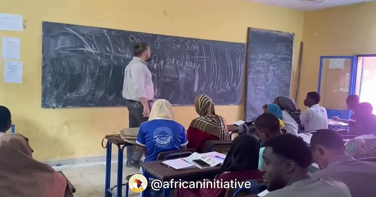 В Мали впервые открыли курсы русского языка с преподаванием на бамбара — основном языке Мали