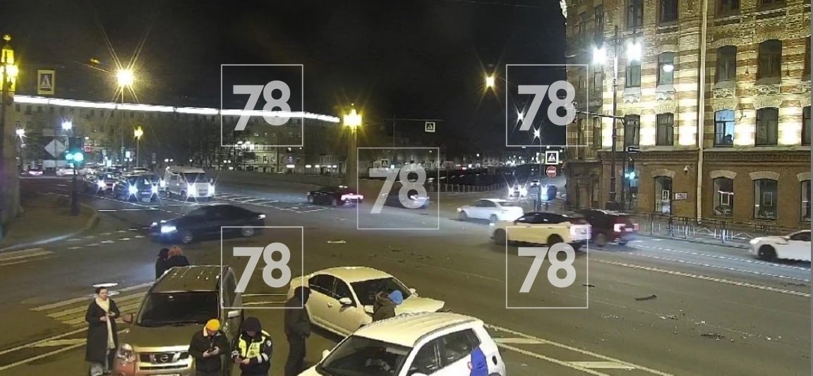 «Наш водитель не заметила вылетающую сбоку машину»: стали известны детали массового ДТП у Обуховского моста «Наш водитель не заметила вылетающую сбоку машину»: стали известны детали массового ДТП у Обуховского моста