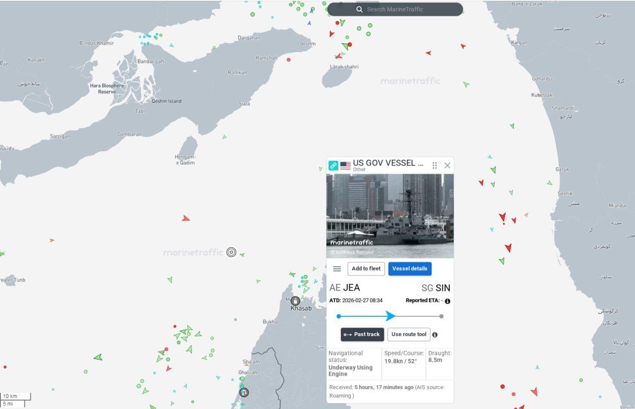 Американский эсминец, который пытался пересечь Ормузский пролив, вернулся после решительного предупреждения Ирана, пишет Mehr