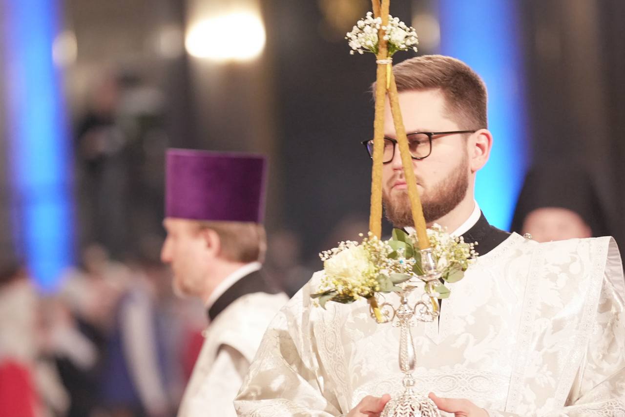 Всех православных поздравляю со Светлым Христовым Воскресением! Всех православных поздравляю со Светлым Христовым Воскресением!