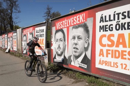 Зеленский поздравил Мадьяра с победой в выборах