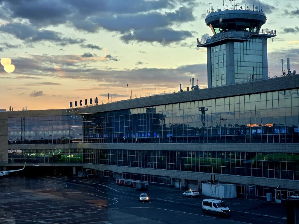 Сергей Колясников: Москва. В аэропорт приехали без обратных билетов