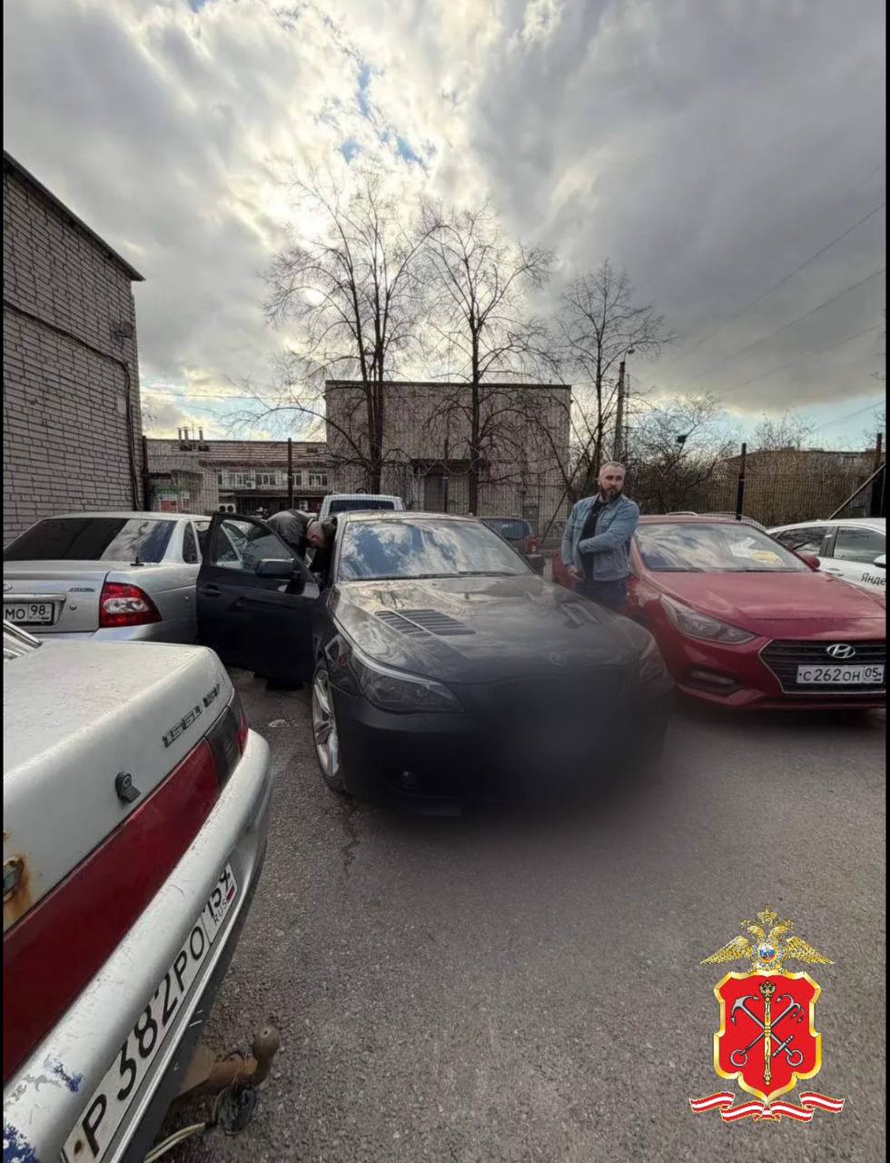 Полицией Фрунзенского района задержан водитель «БМВ», размахивающий травматическим пистолетом в ходе дорожного конфликта Полицией Фрунзенского района задержан водитель «БМВ», размахивающий травматическим пистолетом в ходе дорожного конфликта