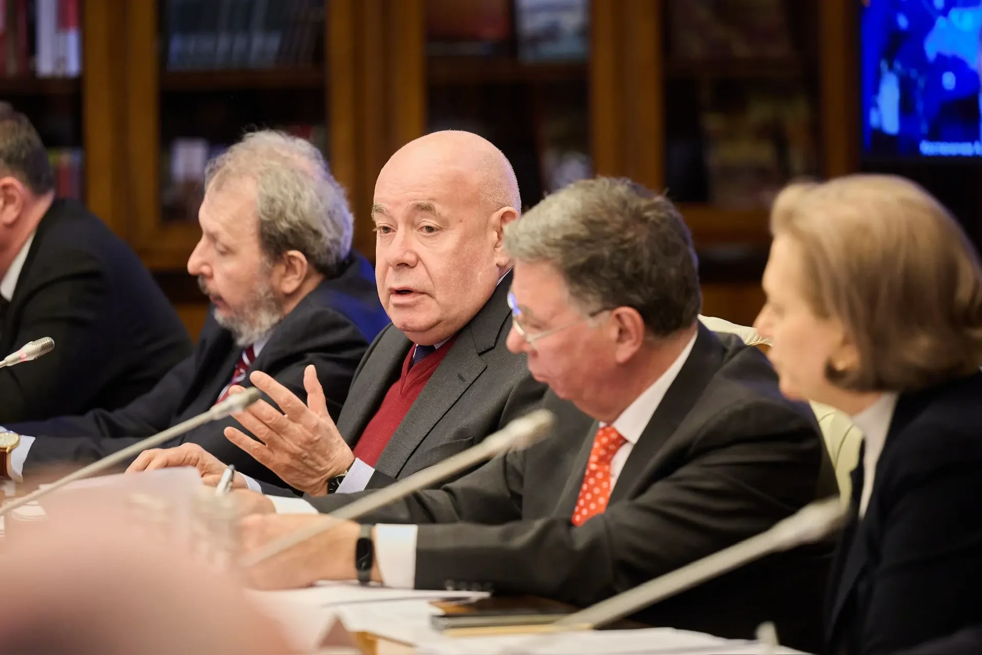 Вице-премьер Татьяна Голикова провела заседание организационного комитета XII Санкт-Петербургского международного форума объединенных культур Вице-премьер Татьяна Голикова провела заседание организационного комитета XII Санкт-Петербургского международного форума объединенных культур