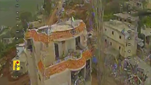 «Хезболла» публикует кадры поражения бронеавтомобиля Хамви израильской армии в городе Аль-Тайбе на юге Ливана с помощью FPV-дрона