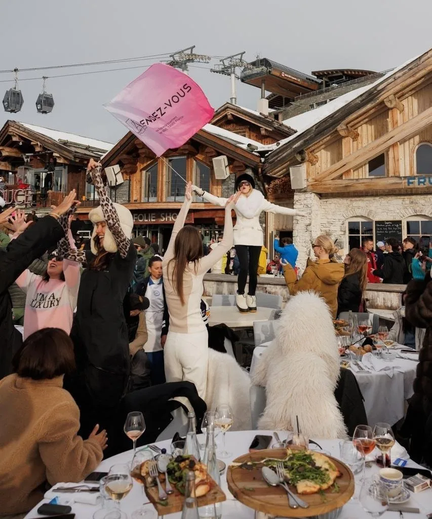 Долг в 20 млрд? Давайте отметим в Куршевеле — и Собчак позовём!