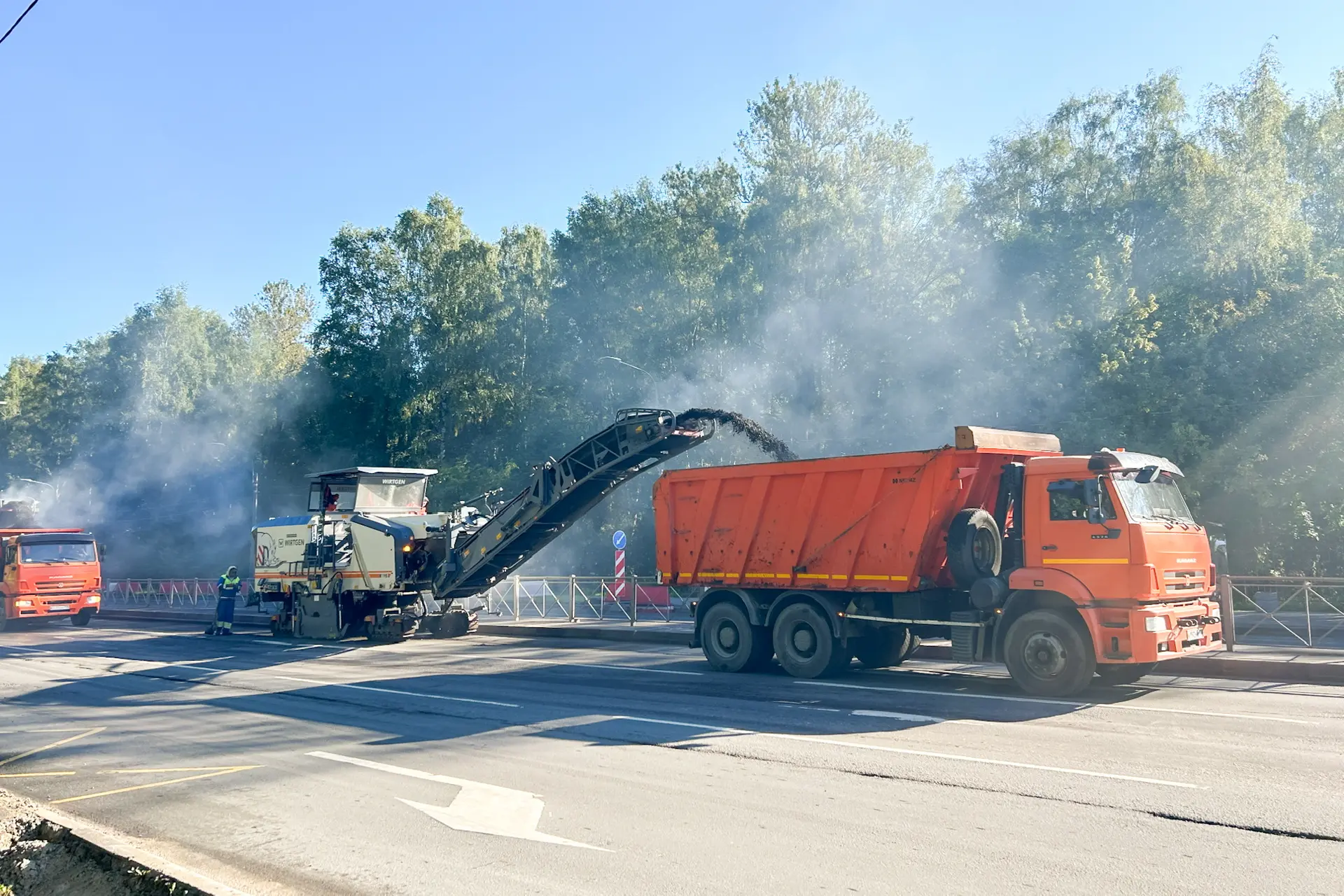 Александр Беглов: В 2026 году отремонтируем 2,8 млн кв. м дорог Александр Беглов: В 2026 году отремонтируем 2,8 млн кв. м дорог
