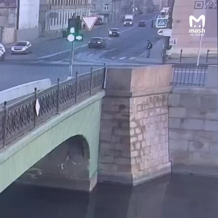 ������ ������� ������ � �������� � �������� ������� �������� � ���� ��������, � ����� ���� ���������� � ������ � ����