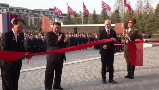 ������ �������� ������ ������� � �������� �������-������������� ���������, ������������ ������� ��������� ��������������