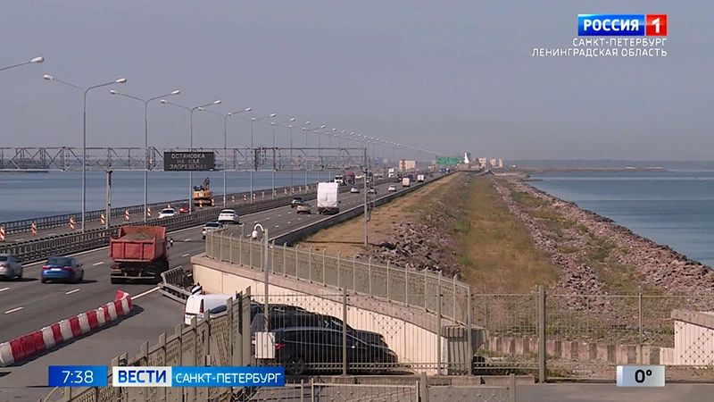 На дамбе начинается плановый ремонт затвора на судопропускном сооружении С-2