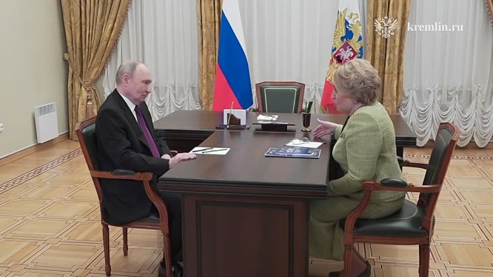 ����� � ���� ������� ������� � �����-��������� ���������� � ������������� ������ ��������� ���������