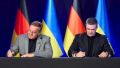 Министр обороны Германии Борис Писториус во время визита в Киев анонсировал запуск совместного с Украиной производства дронов с дальностью полёта до 1,5 тыс