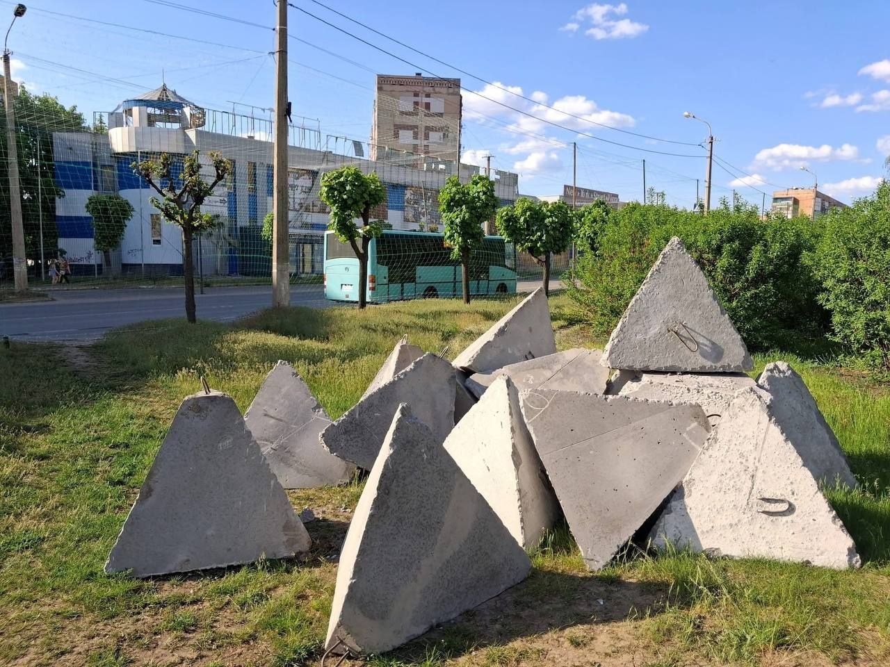 Готовят к боям. Но «сдавать» Краматорск и Славянск ВСУ не будут Готовят к боям. Но «сдавать» Краматорск и Славянск ВСУ не будут