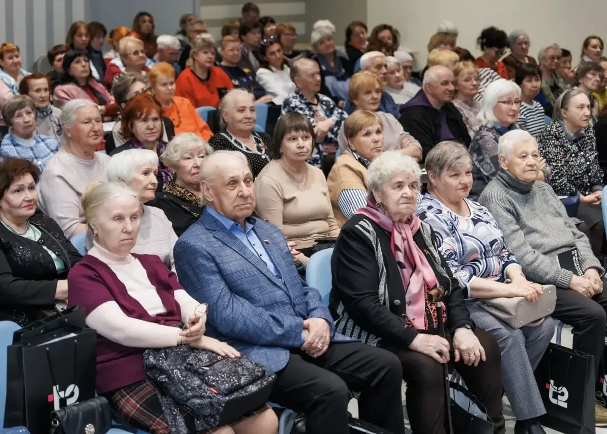 Положите трубку! Как учат пенсионеров защищаться от мошенников Положите трубку! Как учат пенсионеров защищаться от мошенников