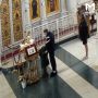 В Красном Селе задержали мужчину, вынесшего деньги из ящика для пожертвований в Свято-Троицком храме