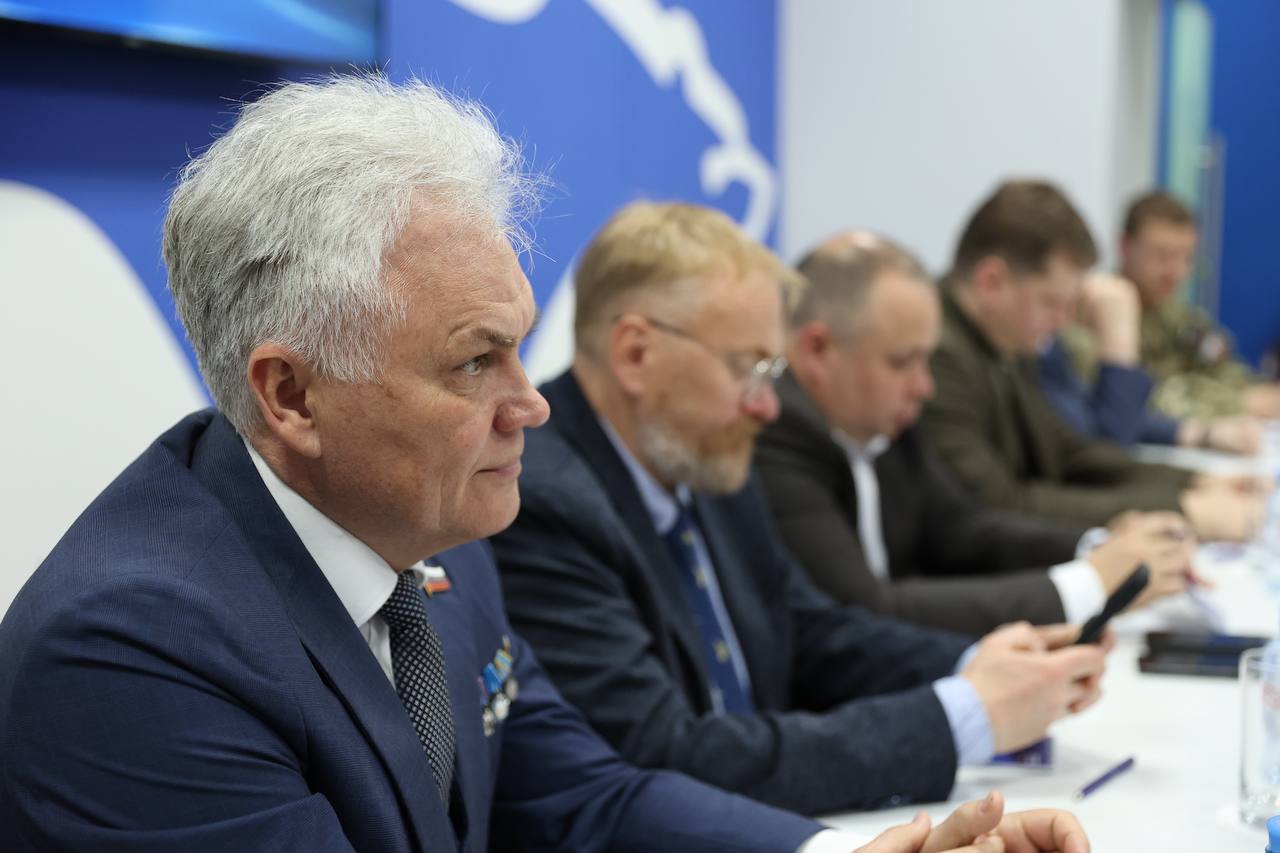 В Санкт-Петербургском региональном отделении Единой России состоялось первое заседание Совета по делам ветеранов боевых действий В Санкт-Петербургском региональном отделении Единой России состоялось первое заседание Совета по делам ветеранов боевых действий