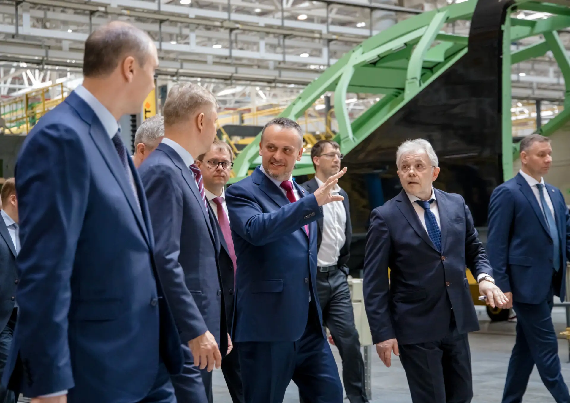 В Свердловской области завершена сварка первых 6 кузовов вагонов отечественного высокоскоростного поезда В Свердловской области завершена сварка первых 6 кузовов вагонов отечественного высокоскоростного поезда