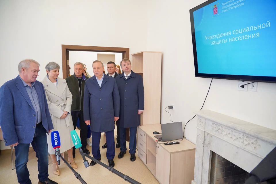 Александр Беглов: Решили проблему с отделениями временного проживания и дневного пребывания для инвалидов трудоспособного возраста в Петродворцовом районе Александр Беглов: Решили проблему с отделениями временного проживания и дневного пребывания для инвалидов трудоспособного возраста в Петродворцовом районе