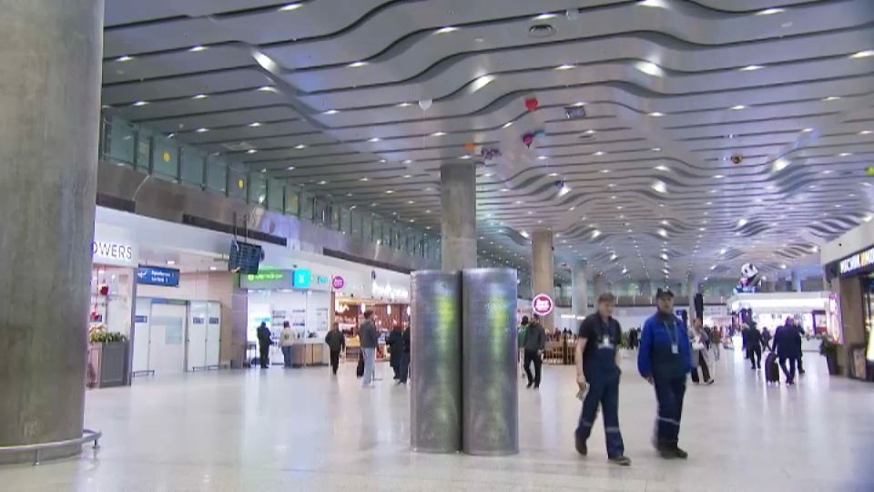 Из-за атаки БПЛА в Пулково более чем на два часа задержано 36 рейсов