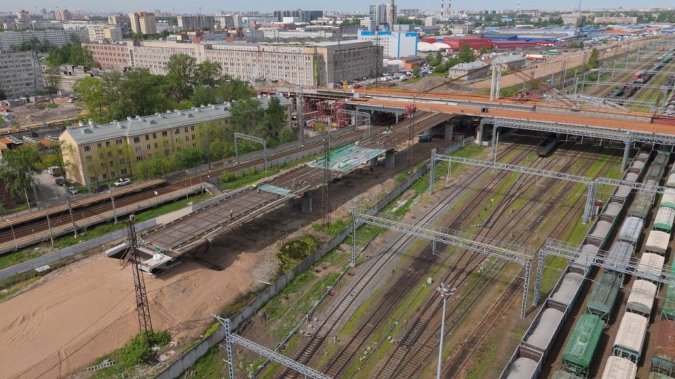 Почти 100 метров металлоконструкций надвинуто над Цимбалинским путепроводом, — Александр Беглов