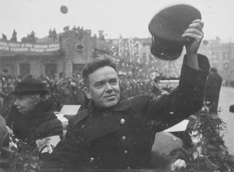 Четверо на льдине, не считая станции: как в России осваивали северные широты Четверо на льдине, не считая станции: как в России осваивали северные широты