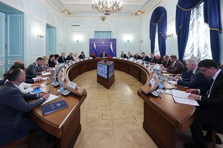 В Северо-Западном федеральном округе рассмотрели актуальные вопросы в сфере миграции