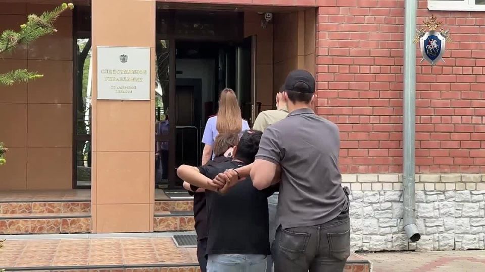 Сергей Колясников: Угрожали пистолетом: в Благовещенске среди бела дня ограбили подростка