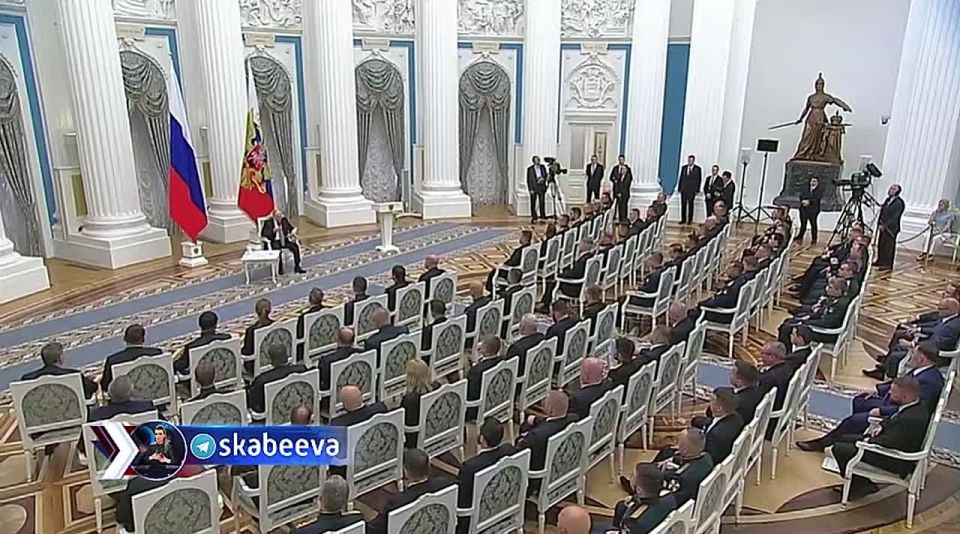 ‘Ситуация на фронте для ВСУ постепенно превращается из сложной и критической в катастрофическую — им не помогает ни западная помощь, которую регулярно разворовывают, ну не могут утерпеть, ни насильственная мобилизация, когда...