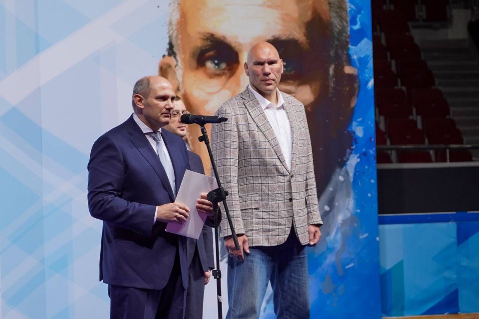 Александр Беглов поблагодарил организаторов XIV Международных соревнований по дзюдо "Кубок Анатолия Рахлина" Александр Беглов поблагодарил организаторов XIV Международных соревнований по дзюдо "Кубок Анатолия Рахлина"