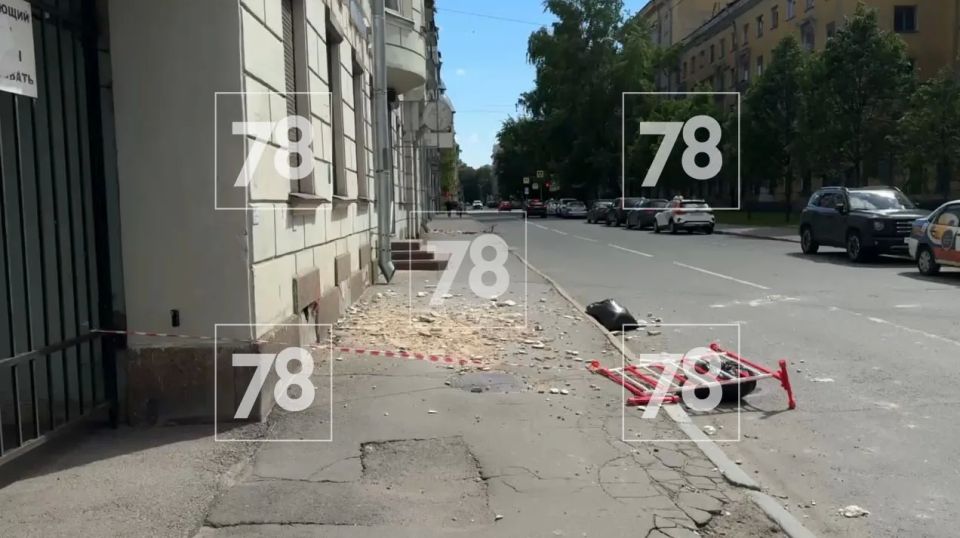 «Я сначала вообще не поняла, что произошло»: пострадавшая от падения штукатурки рассказала о своём состоянии «Я сначала вообще не поняла, что произошло»: пострадавшая от падения штукатурки рассказала о своём состоянии