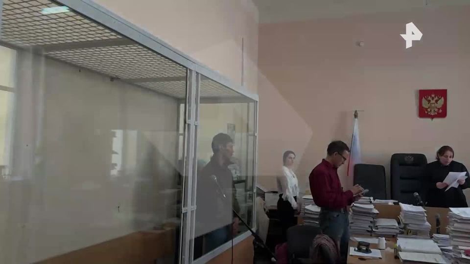 Мужчину, выстрелившего из пневматического оружия в мальчика напротив Мариинского театра в Петербурге, арестовали до 22 июля