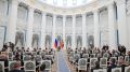 22 мая президент России Владимир Путин провел встречу с выпускниками первого потока образовательной программы «Время героев» для ветеранов и участников специальной военной операции