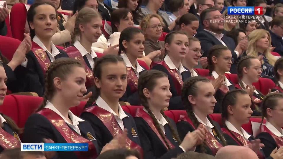 В Пансионе воспитанниц Минобороны прозвучал последний звонок
