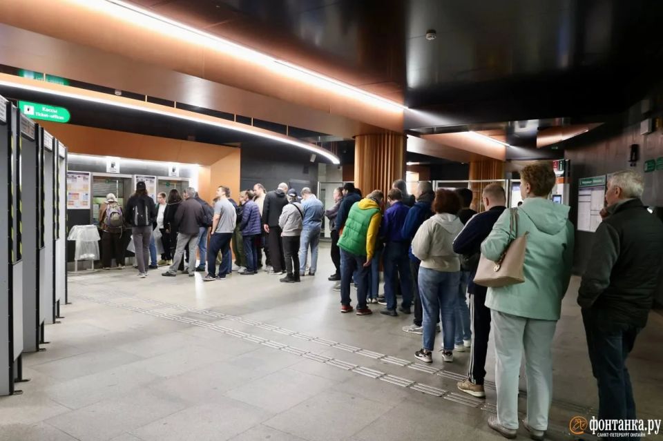 В метро Петербурга появился новый коллекционный жетон к 170-летию Балтийского завода В метро Петербурга появился новый коллекционный жетон к 170-летию Балтийского завода