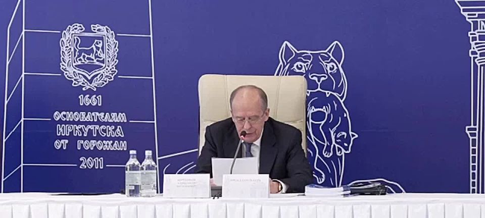 Сергей Колясников: Террористическая группировка "Вилаят Хорасан" активно вербует боевиков из других терструктур, рекрутирует сторонников из числа граждан Таджикистана, Узбекистана, Киргизии и Казахстана, а также трудовых...