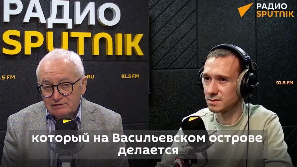 Какую традицию Петербург сохранил со дня основания города?