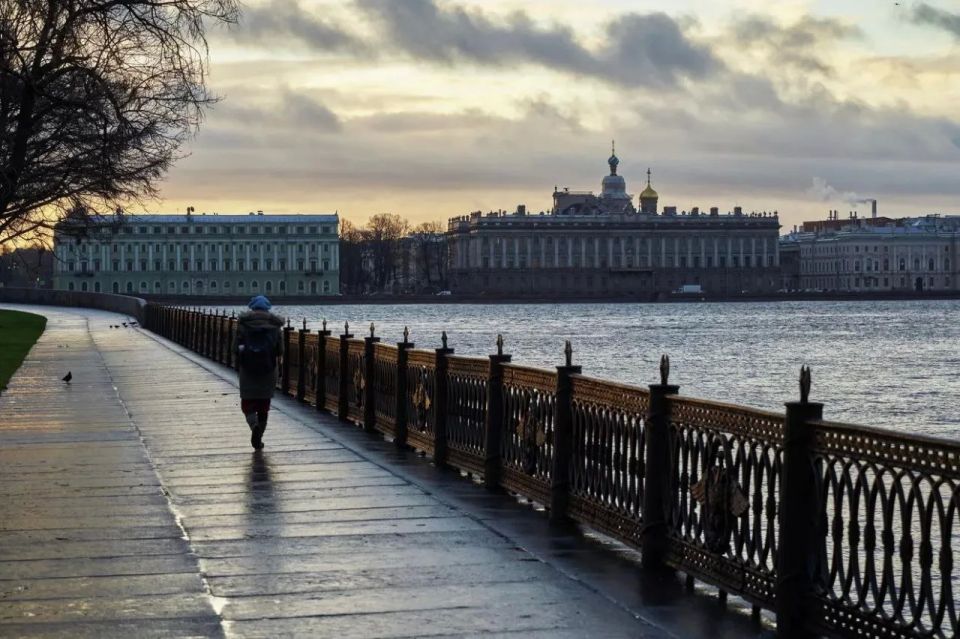 Владимир Константинов: 27 мая 1703 года по приказу Петра I на Заячьем острове в устье Невы была заложена крепость Владимир Константинов: 27 мая 1703 года по приказу Петра I на Заячьем острове в устье Невы была заложена крепость