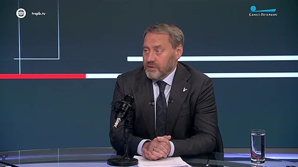 Председатель Законодательного собрания Санкт-Петербурга Александр Бельский рассказал о планомерной работе по увеличению в городе территорий зелёных насаждений общего пользования (ЗНОП)