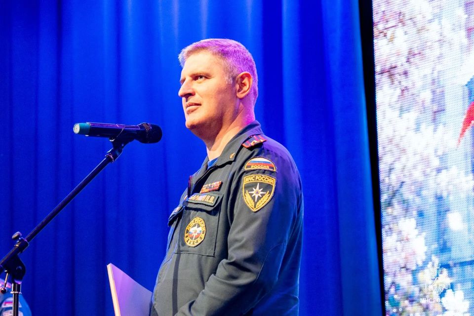 В Санкт-Петербургском университете ГПС МЧС России состоялось торжественное мероприятие, посвященное окончанию учебного года и празднику «Последний звонок» В Санкт-Петербургском университете ГПС МЧС России состоялось торжественное мероприятие, посвященное окончанию учебного года и празднику «Последний звонок»