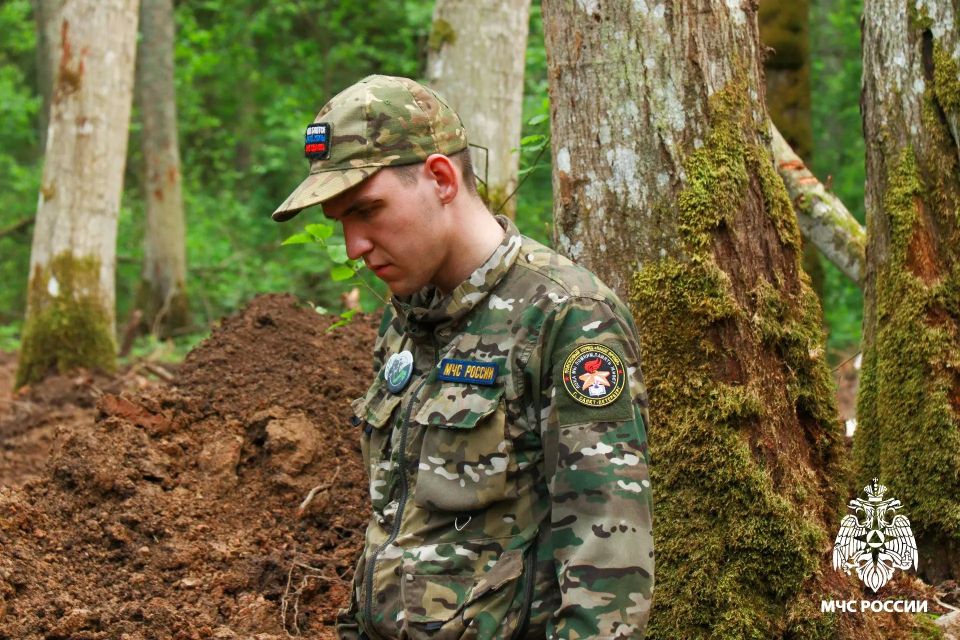 Поисковый отряд Санкт-Петербургского университета ГПС МЧС России завершил экспедицию - обнаружены останки 70-ти бойцов РККА Поисковый отряд Санкт-Петербургского университета ГПС МЧС России завершил экспедицию - обнаружены останки 70-ти бойцов РККА