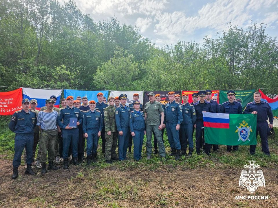 Поисковый отряд Санкт-Петербургского университета ГПС МЧС России завершил экспедицию - обнаружены останки 70-ти бойцов РККА Поисковый отряд Санкт-Петербургского университета ГПС МЧС России завершил экспедицию - обнаружены останки 70-ти бойцов РККА