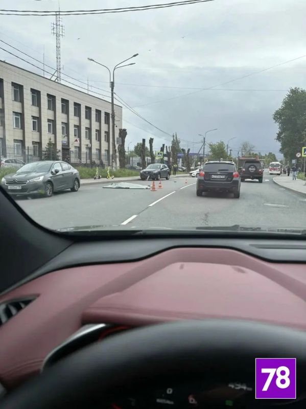 «Это моя тёща погибла»: в Стрельне женщину сбили на пешеходном переходе