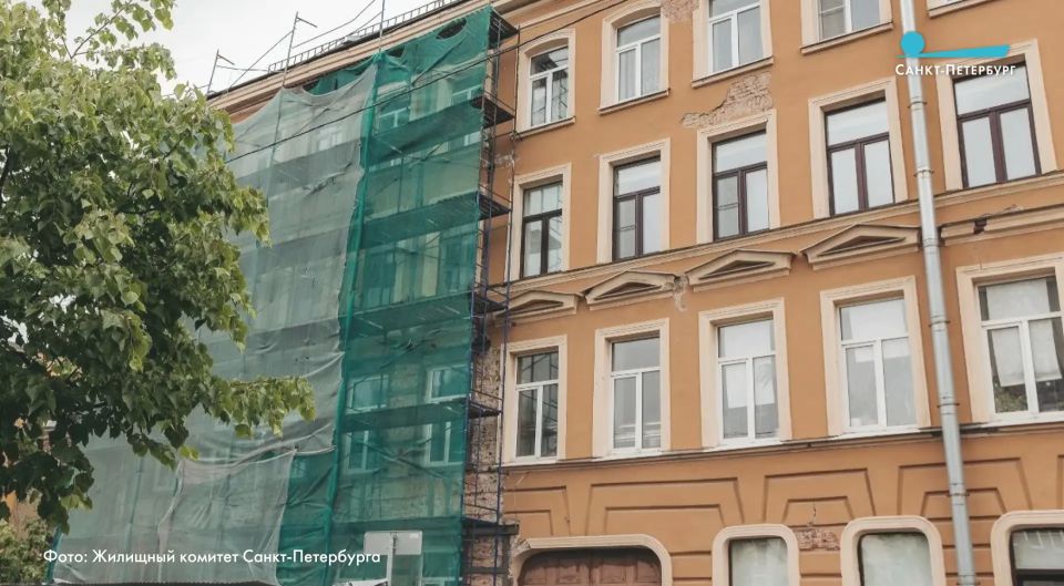 Петербург обновляет старое жильё: 774 дома спасено от аварийного состояния